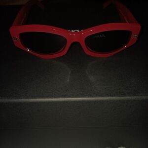 New With Out Tag Mens Givenchy GV Day Oval Sunglasses